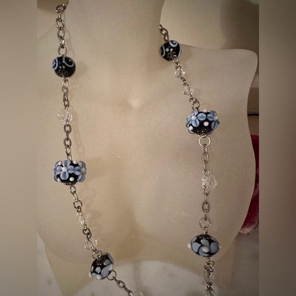 Unique necklace (new) - Picture 4 of 9